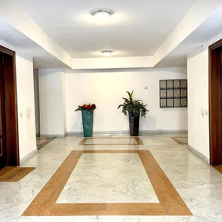 아파트 Oltrarno Hideway With Garage